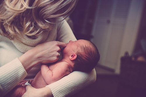 Midwife suspended for