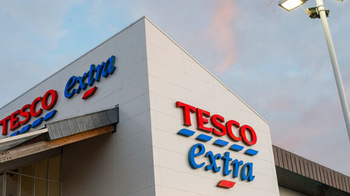 8,000 Tesco workers join new equal pay claim