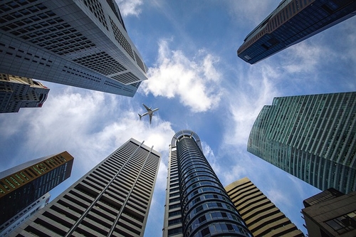 Avoiding poor investment outcomes with real options