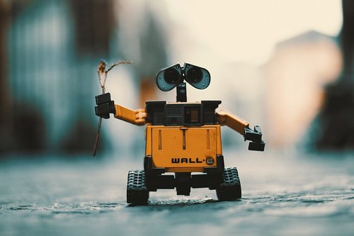 The first supermarket to use robots to farm food